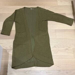 URBAN OUTFITTERS OVERSIZED CARDIGAN